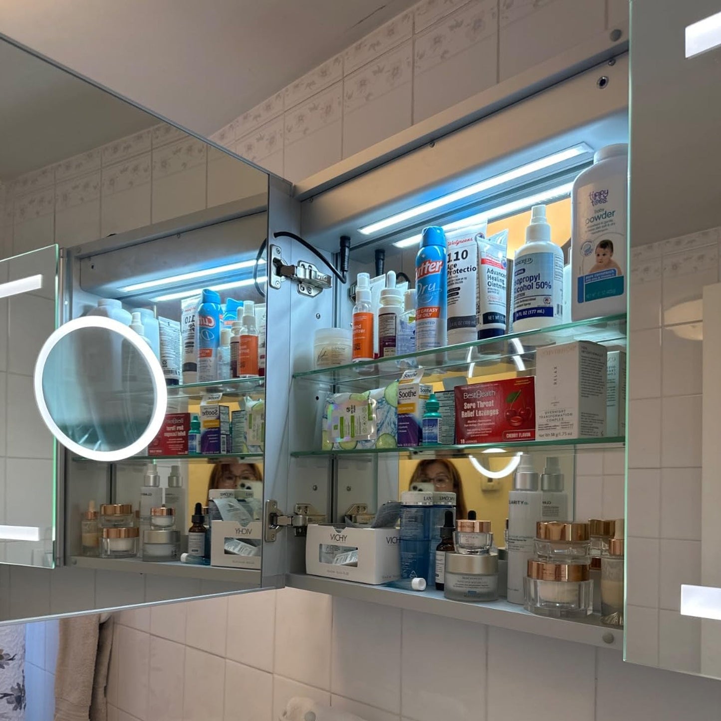 VEWRA 36 x 24 Lighted Medicine Cabinet | Double Door