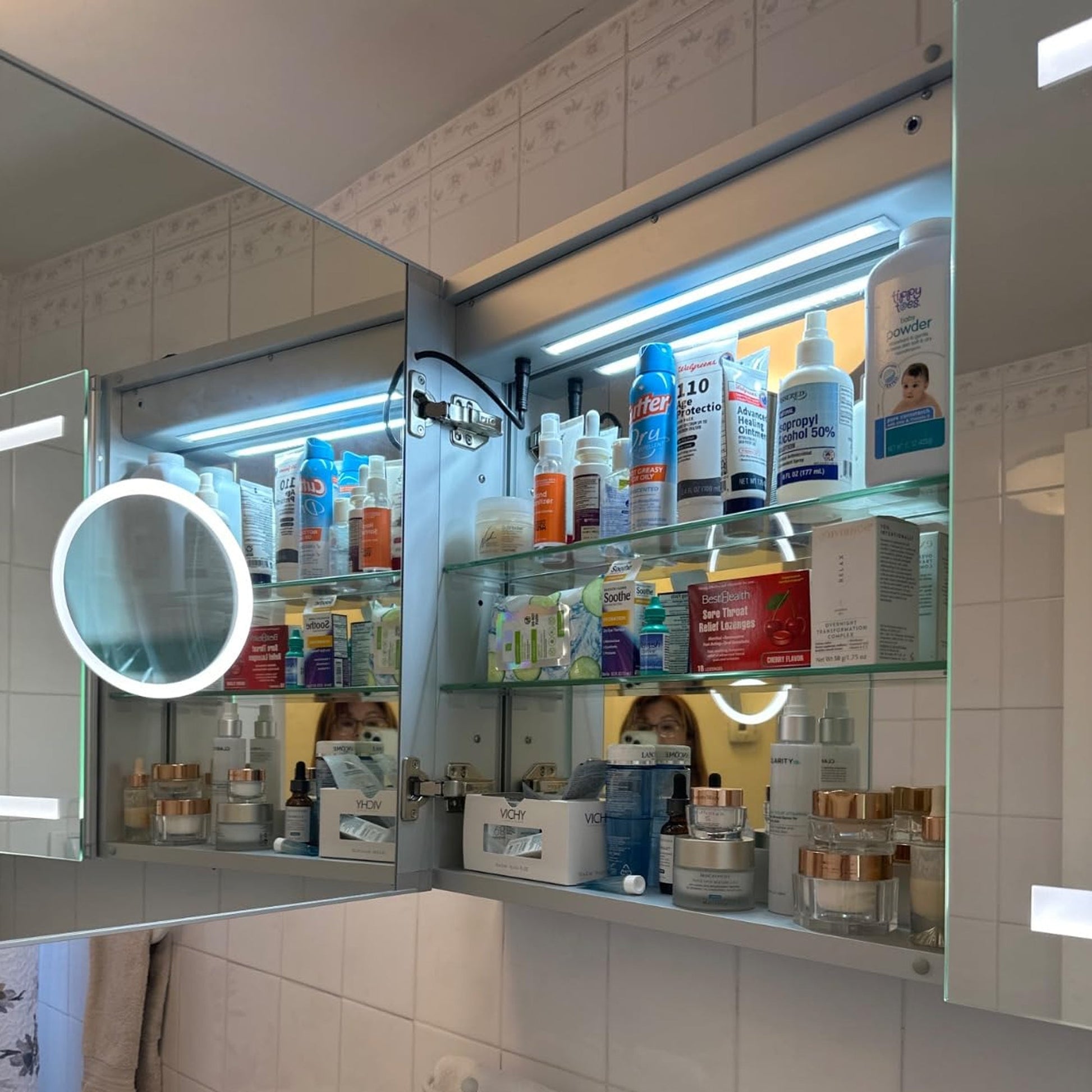 VEWRA 36 x 24 Lighted Medicine Cabinet | Double Door